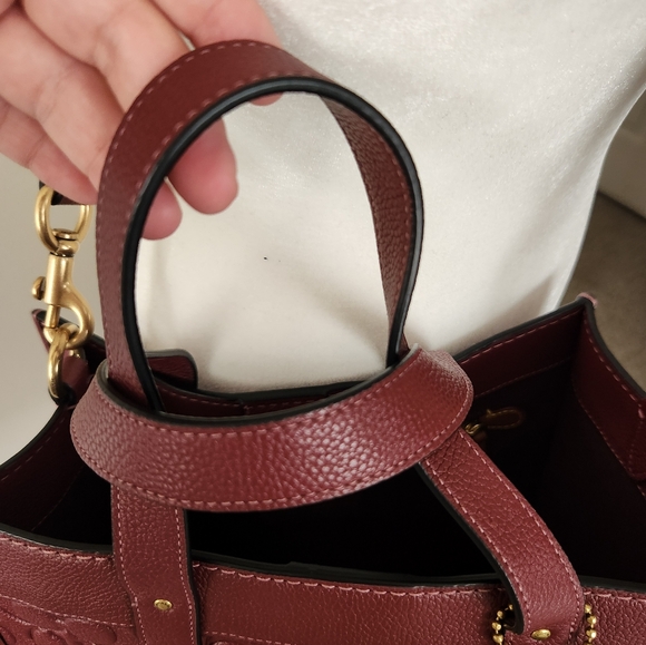 Coach Field Tote - Large - Picture 9 of 16